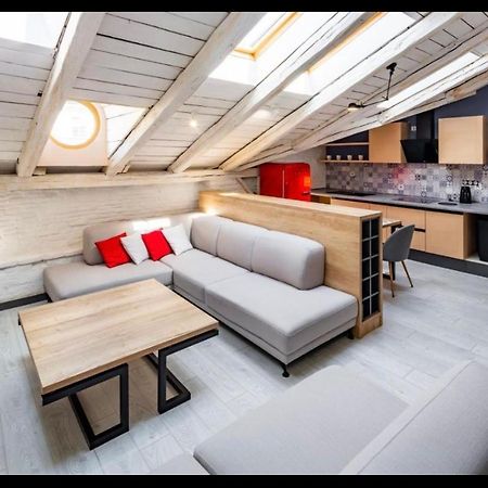 Apartamento Romari Площа Ринок 29 Leópolis Exterior foto