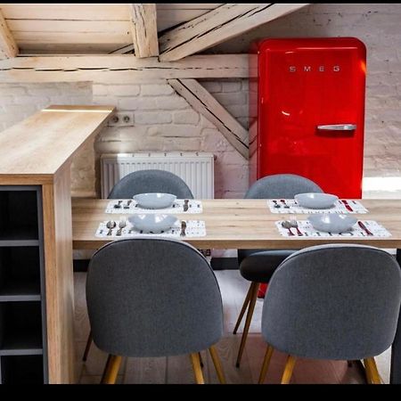 Apartamento Romari Площа Ринок 29 Leópolis Exterior foto