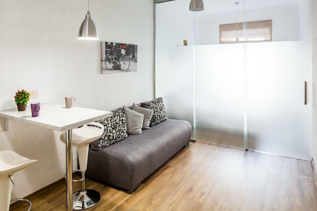 Apartamento Romari Площа Ринок 29 Leópolis Exterior foto