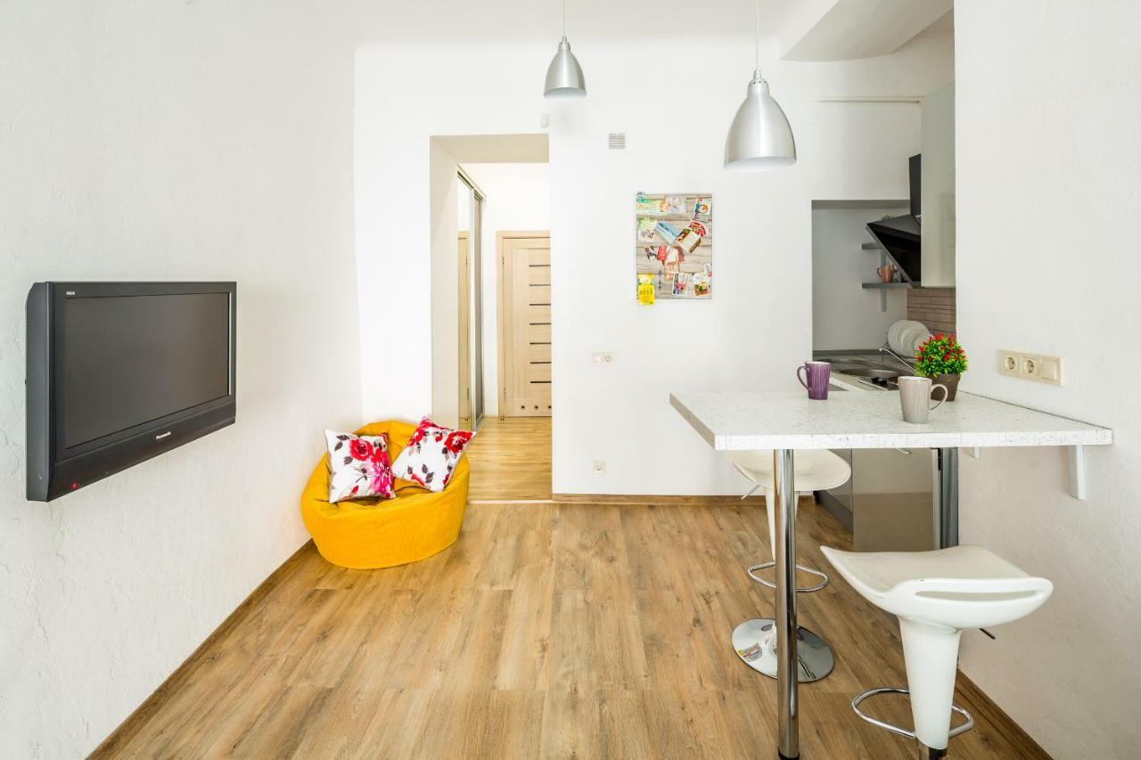 Apartamento Romari Площа Ринок 29 Leópolis Exterior foto