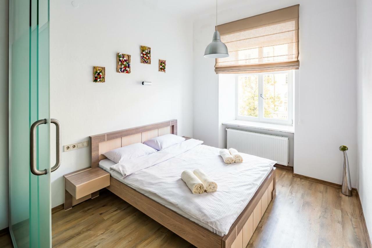 Apartamento Romari Площа Ринок 29 Leópolis Exterior foto