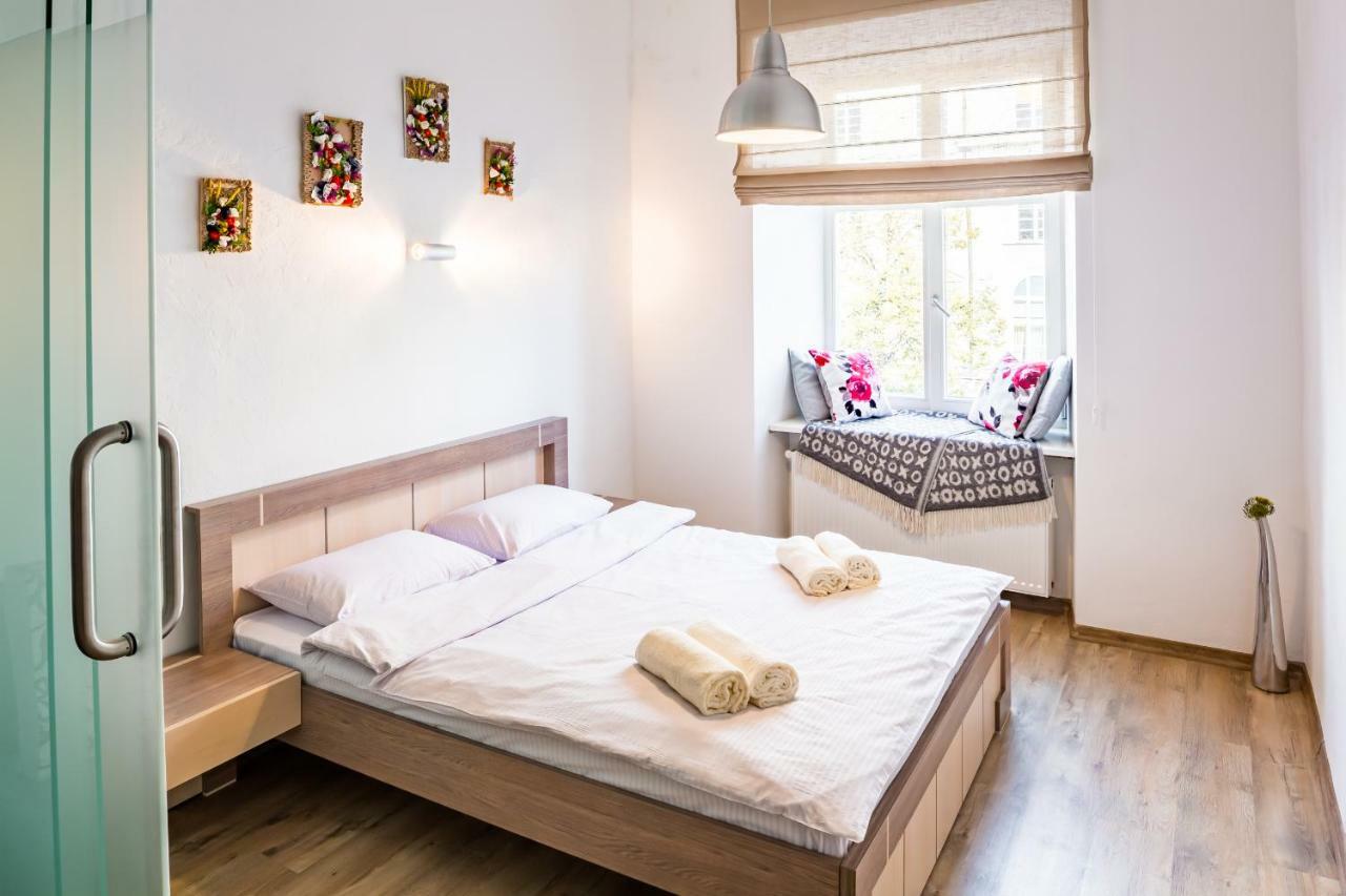 Apartamento Romari Площа Ринок 29 Leópolis Exterior foto